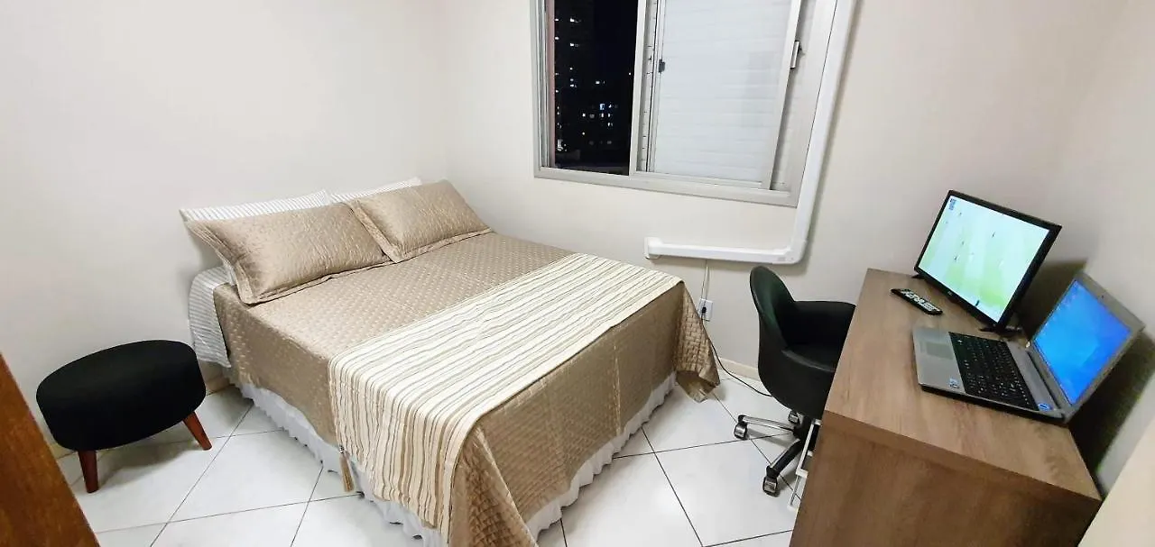 קריסיומה Quarto Top No Centr0 Com Cama Box De Casal - Acomoda Ate 2 Pessoas - Home Office - Wifi - Smart Tv Com Apps Youtube - Cozinha - Banheiro - Sala De Estar - Apto Compartilhado Com Anfitrioes Experientes Em Hospedar - Superhost No Bnb 5 Estrelas