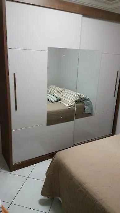 קריסיומה Quarto Top No Centr0 Com Cama Box De Casal - Acomoda Ate 2 Pessoas - Home Office - Wifi - Smart Tv Com Apps Youtube - Cozinha - Banheiro - Sala De Estar - Apto Compartilhado Com Anfitrioes Experientes Em Hospedar - Superhost No Bnb 5 Estrelas בית אירוח